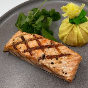 Grilled salmon fillet 250g